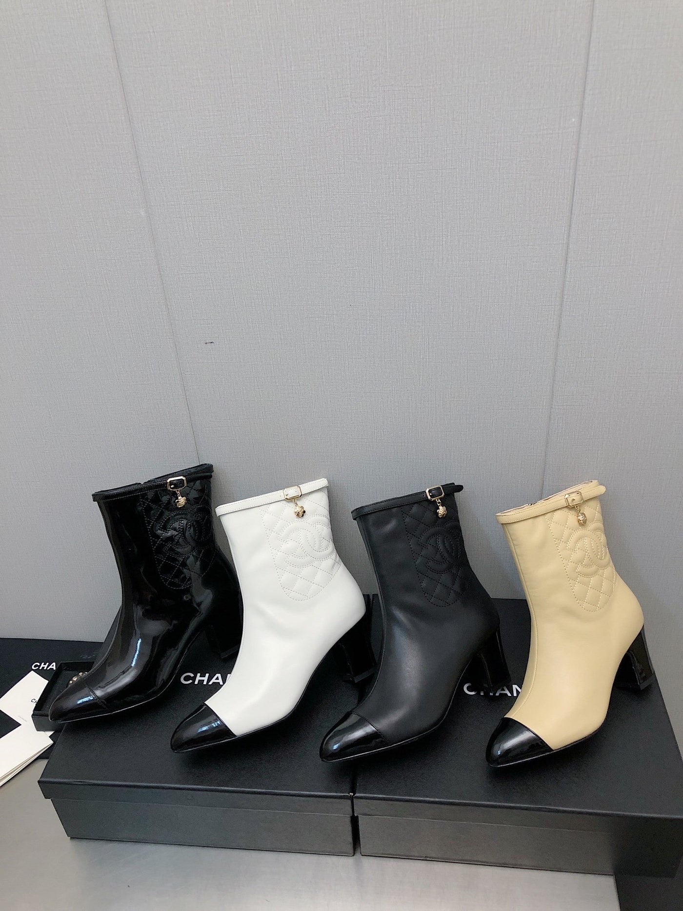 SE1205 CC Short Boots / Size4-10